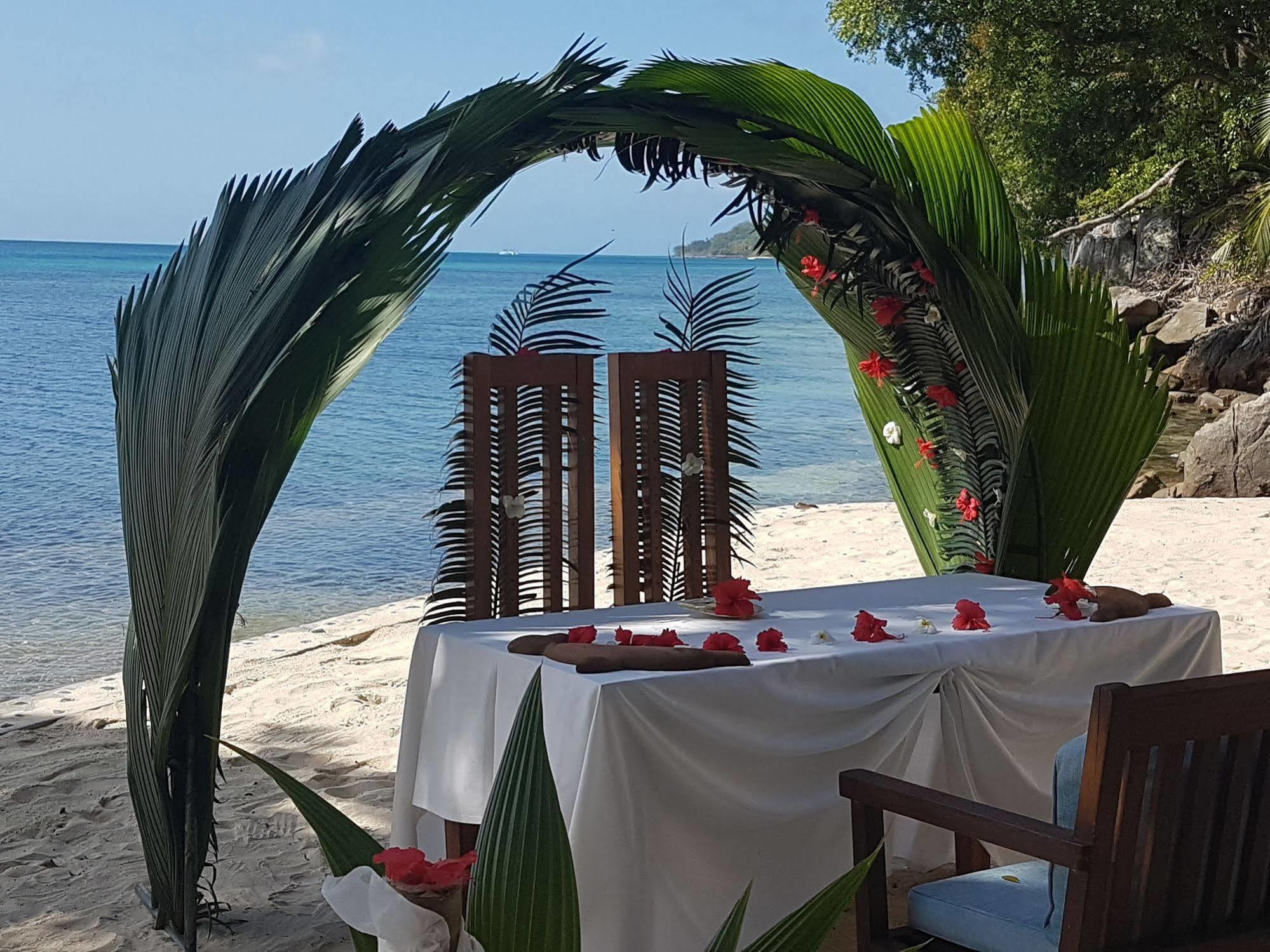 Cerf Island Resort Round Island Luaran gambar